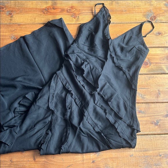 A&F Ruffle Dress - Picture 12 of 12